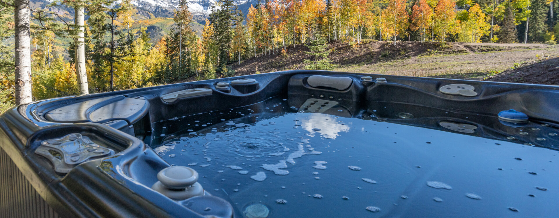 picture perfect mountain village hot tub