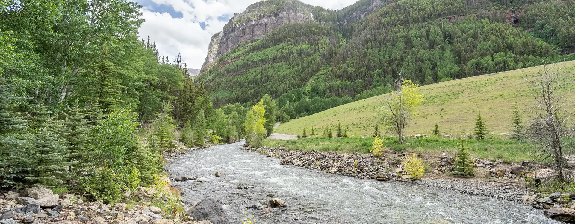 13-waters-edge-telluride-river