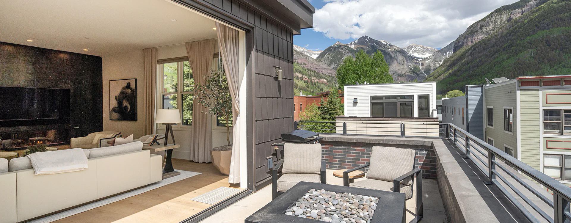 5.0-fir-house-telluride-deck-living