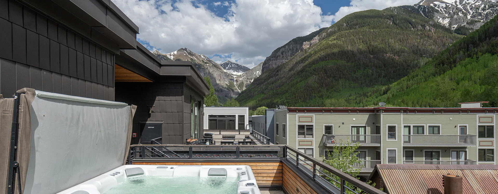 5.5-fir-house-telluride-hot-tub2