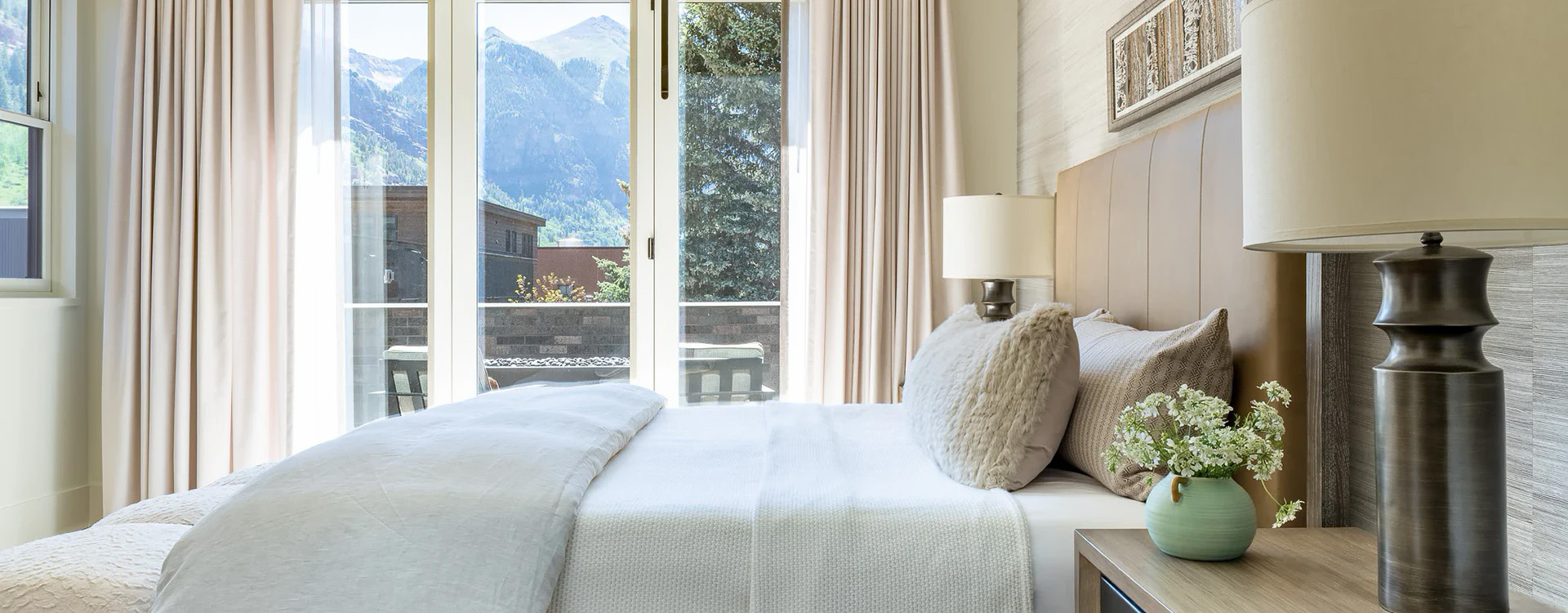 7.1-fir-house-telluride-primaryy-suite2