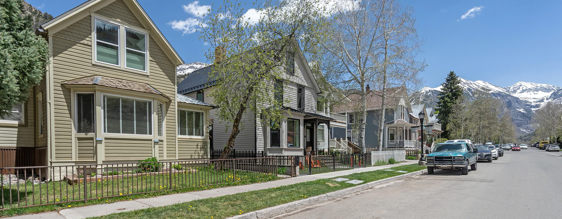 7.2-columbine-a-telluride-exterior-pano