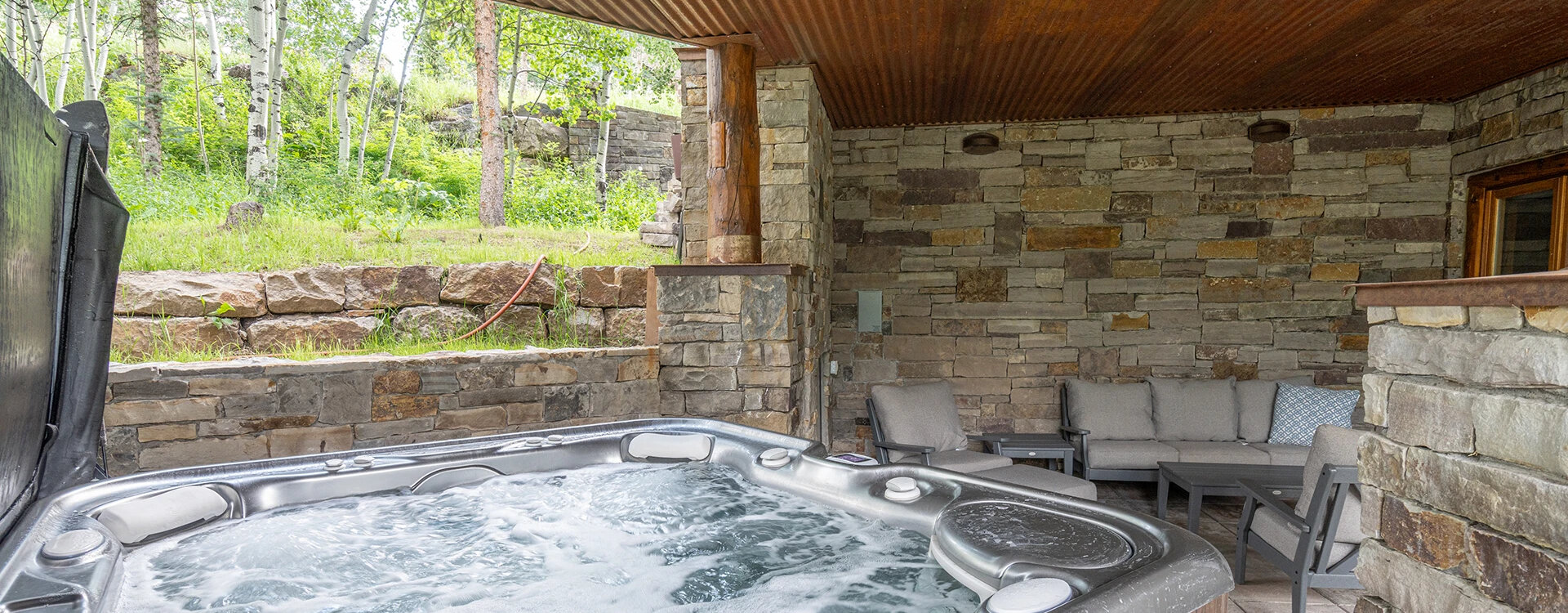 slopeside chateau telluride hot tub