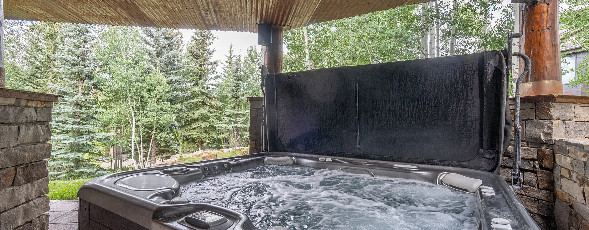 slopeside chateau telluride hot tub