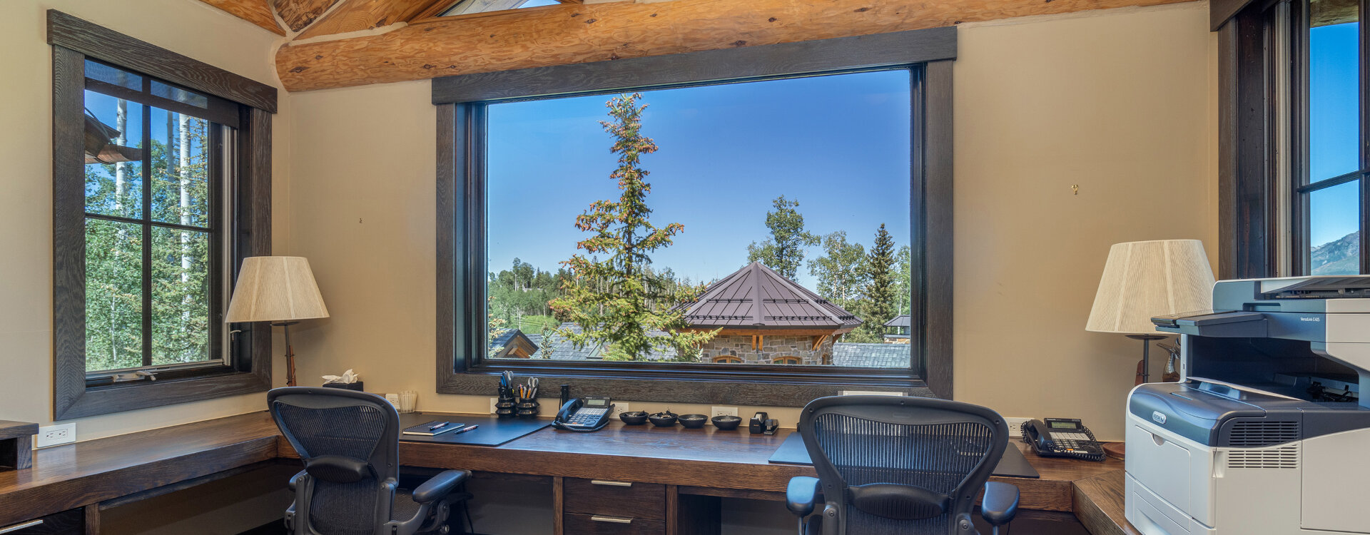 sundance lookout office