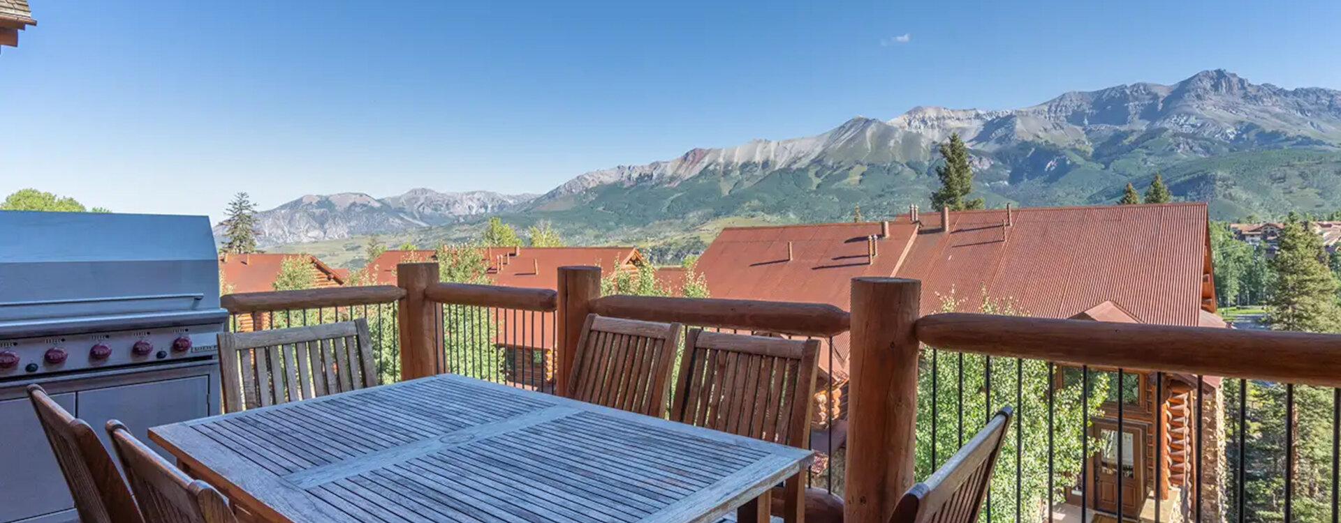 tristant mountain village living room deck view